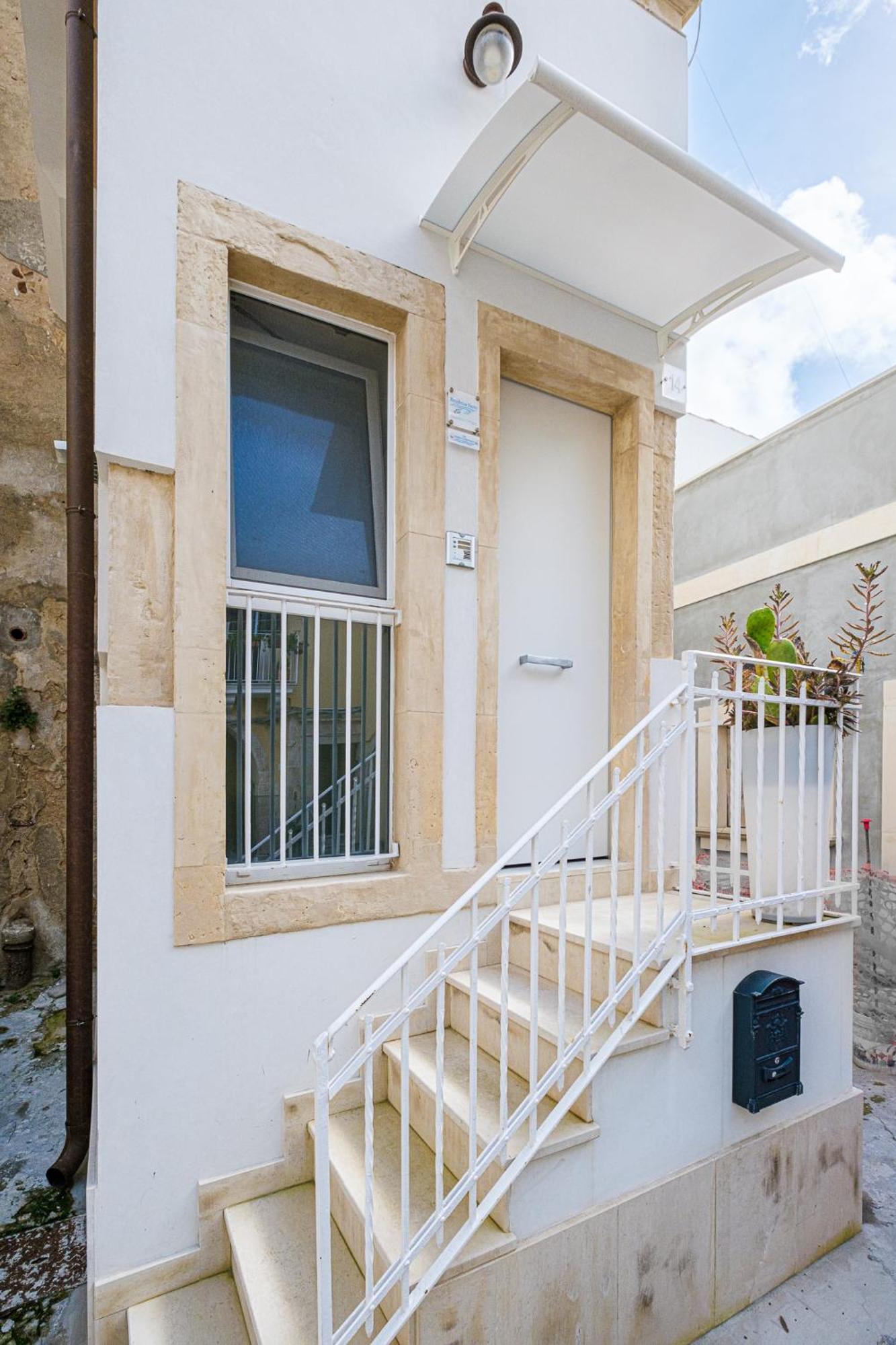 Residenza Nereo Apartment Syracuse Luaran gambar